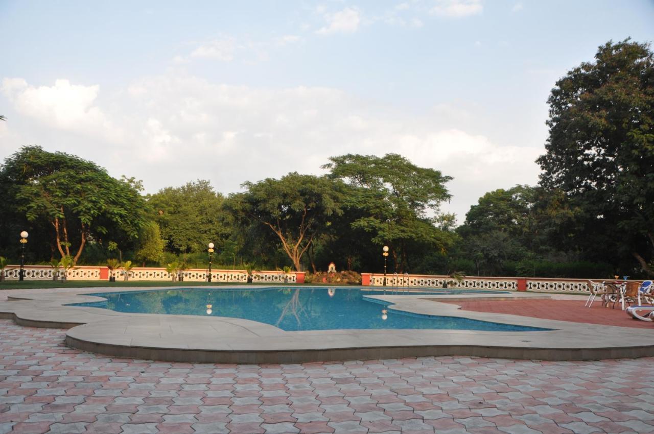 Orchard Palace Gondal Exterior foto
